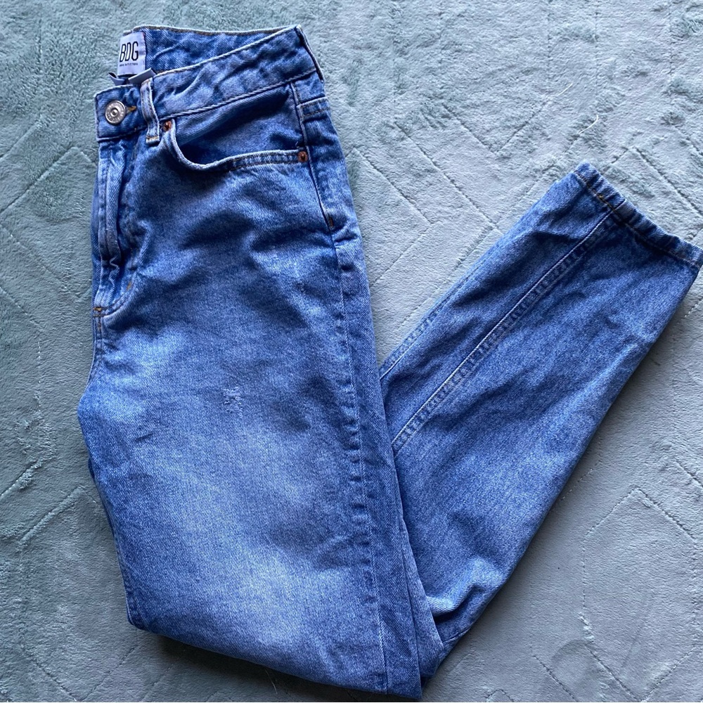 Urban Outfitters Mom Jeans